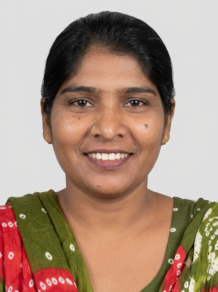 nilofar khan - Part time Cleaner and Cook and Patient Care and Elderly Care in bharat nagar bandra east in Mumbai